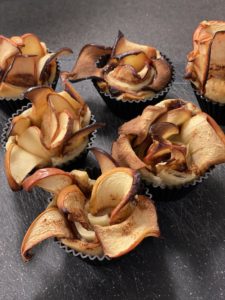 Apfelrosen mit Blätterteig