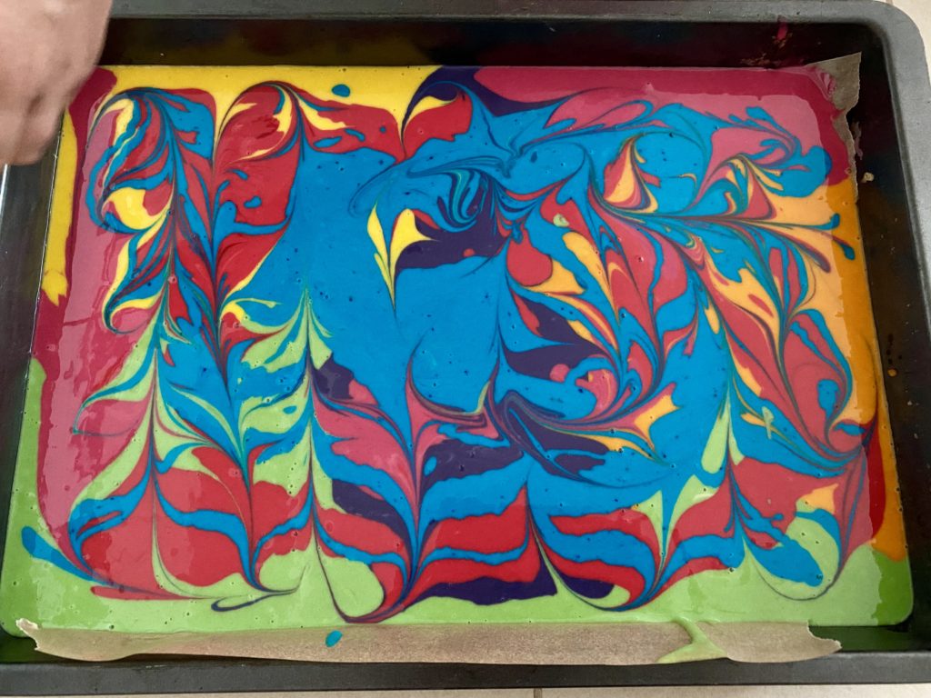 Regenbogenkuchen